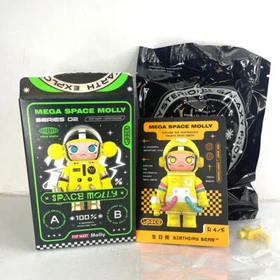 POP MART 100% Mega Space Molly Series 2 Blind Box Confirmed Figure Toy Doll