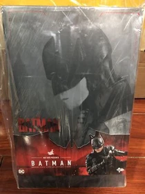 Ready! New Hot Toys MMS638 THE BATMAN 1/6 Regular Version Action Figure