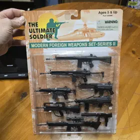 638748508009 21ST CENTURY TOYS Ultimate Soldier Foreign Set