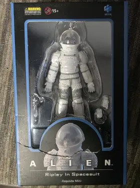 EMA0043 Hiya Toys Alien Ripley Spacesuit Scale Action Figure
