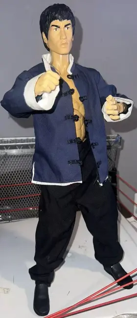 687203753003 ART ASYLUM Bruce Lee Ultimate Action Figure #2