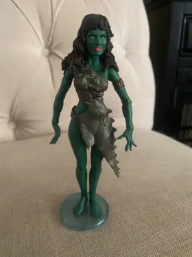 687203858340 ART ASYLUM Star Trek Wave Vina Orion Slave Woman