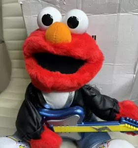 048188346237 AVON Roll Elmo Guitar Music Sings Shakes First #2