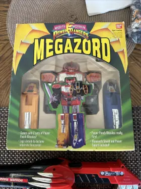 2220 BANDAI Mighty Morphin Power Rangers Megazord Missiles