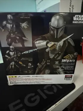 573102604927 BANDAI Figuarts Mandalorian Beskar Armor Star #2