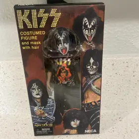 NE10006-12-ASST BEN COOPER Kiss Demon Clothed Figure Neca
