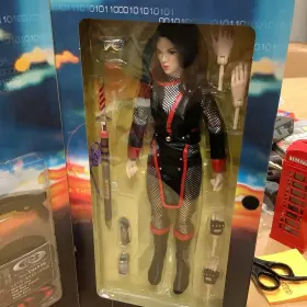 021105323542 BLUE BOX Cy Girls Agent Shadow Scale Figure Toys