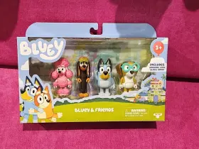630996130094 BLUEY Friends Poseable Figures Pack Box