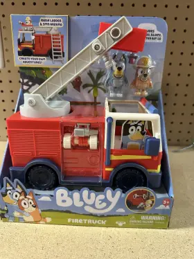 630996176108 BLUEY Firetruck Firefighter Bingo Bob Bilby Toy