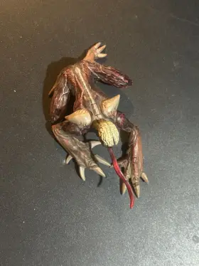 035112441410 CAPCOM Resident Evil Licker Action Figure #3