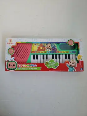 CMF0002 COCOMELON Keyboard Piano Toy First Act Musical Play