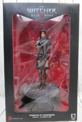 3004-047 DARK HORSE Witcher Wild Hunt Yennefer Figure