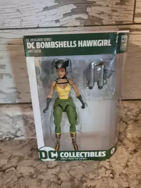 100410 ACTION Designer Figure Bombshells Hawkgirl