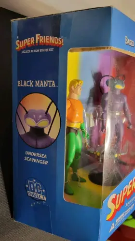 761941237480 BLACK Friends Aquaman Manta Deluxe Figure Box #3