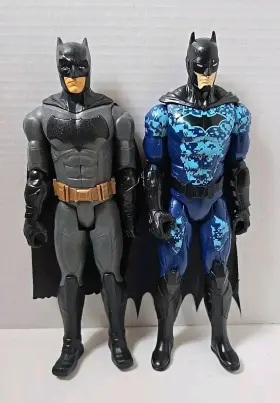 32431 DC COMICS Batman Hasbro Mattel Action Figures Superhero