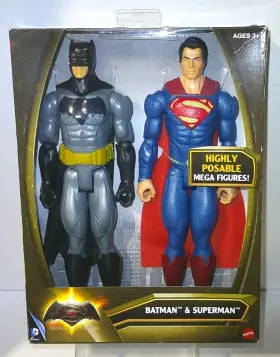 DLN32 DC COMICS Batman Superman Highly Posable Action Figures