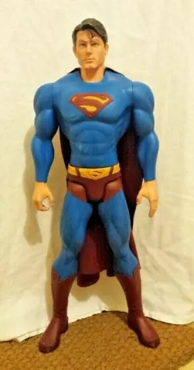 J2108 DC COMICS Superman Action Figure Cape
