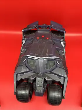 Y4629 DC COMICS Batman Knight Batmobile Assault Tumbler