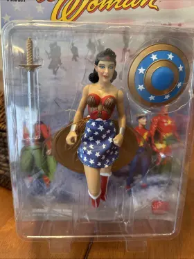 761941225524 WONDER Woman Justice Society Golden Age Action #2