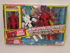 699788179680 DIAMOND SELECT Mego Marvel Deadpool Collector