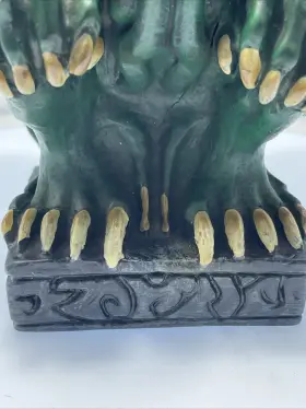 Cthulhu DIAMOND SELECT Idol Toys Bank #3