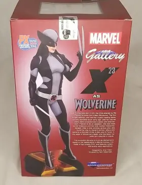699788835777 DIAMOND SELECT Marvel Gallery Wolverine Statue