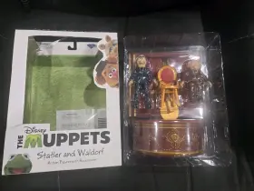 JAN209310 DIAMOND SELECT Muppets Statler Waldorf
