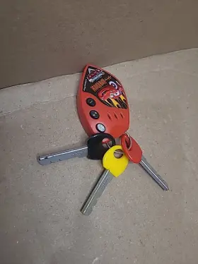 045672631091 DISNEY Racing Car Alarm Key Set