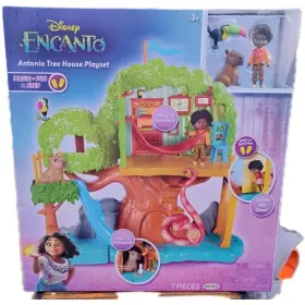 219221 DISNEY Encanto Tree House Capybara Chispi Toucan