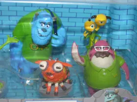 463726718503 DISNEY Monsters University Figurine Playset Cake #3