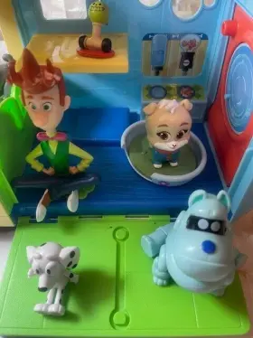 886144942365 DISNEY Junior Puppy Dog Pals Care Bus #3