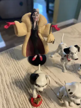 FAO-034163-19344 DISNEY Dalmations Toys Figures Cruella Pvc #2