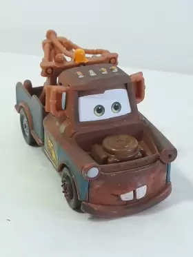 V2798 DISNEY MATTEL Pixar Die Cast Mater Tow