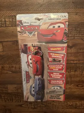 077259019909 DISNEY PIXAR Magnetic Scenes Activity Fun Set