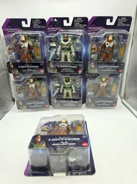 45343 DISNEY PIXAR Lightyear Buzz Crystal Figures