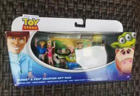 746775105150 DISNEY PIXAR Toy Story Barbie Ken Hawaii Pack