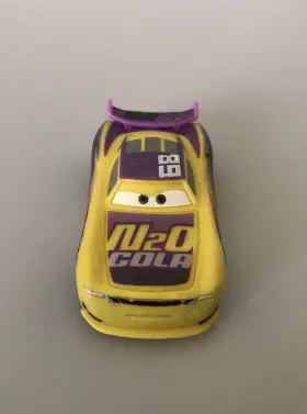 GPB01 DISNEY PIXAR Changers Hollis Cola Toy