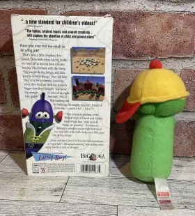 77490 FISHER-PRICE Veggie Tales Junior Asparagus Stuffed Eyes #2