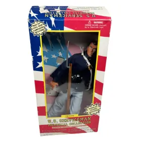 090765800038 FORMATIVE INTERNATIONAL Serviceman Memorial War