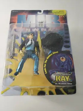 047246761135 GALOOB Men Street Striker Kay Action Figure