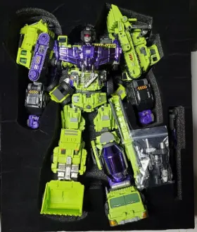 GT-99 GENERATION TOY Rebuilder Combiner
