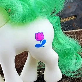 054B1 GI-GO TOYS Hasbro Pony Wonder Unicorn Figure Toy Tulip #2