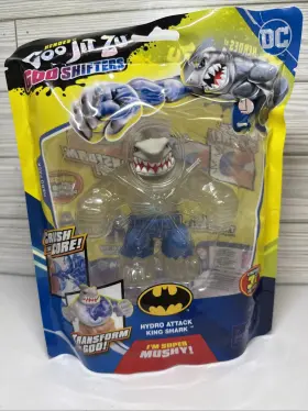 630996425879 GOO JIT ZU Batman Heroes King Shark Hydro Attack