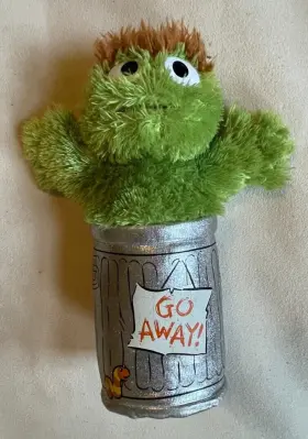 028399758609 GUND Sesame Street Stuffed Oscar Grouch Trash Go #2