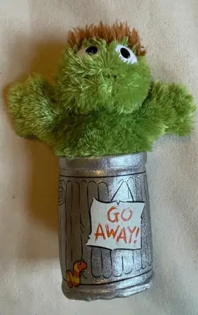 028399758609 GUND Sesame Street Stuffed Oscar Grouch Trash Go