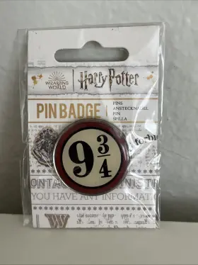 HMBPBADHP24 HALF MOON BAY Harry Potter Platform