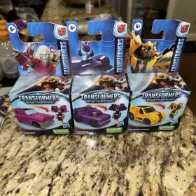 010994182243 HASBRO Transformers Earthspark Tacticon Arcee #3