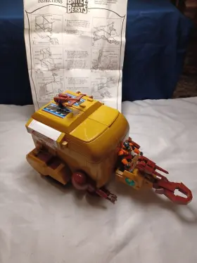 05323 HASBRO Battle Beasts Wood Beetle Transport Station