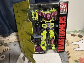 35473 HASBRO Sdcc Transformers Combiner Wars Titan Devastator