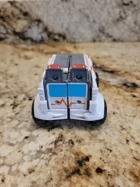 36797 HASBRO Playskool Tranformer Medix Doc Bot Hero Rescue #3